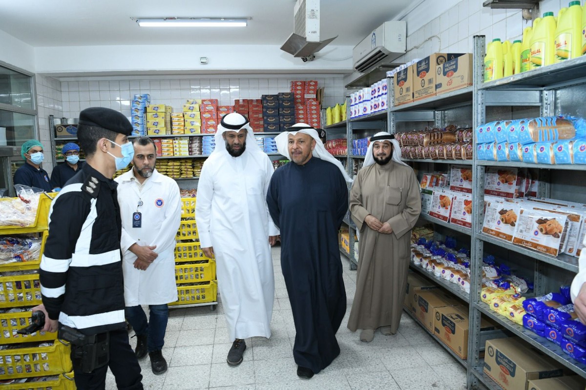 جولات ميدانية لمحافظ الفروانية تشمل مديرية الأمن ومطاحن الدقيق في خيطان