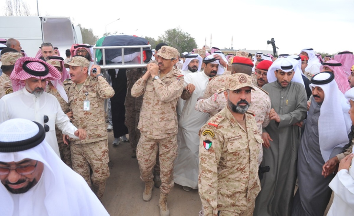 الكويت تشيع شهيدي العمليات الحربية الرقيبين وليد سليمان وعبدالعزيز ناصر