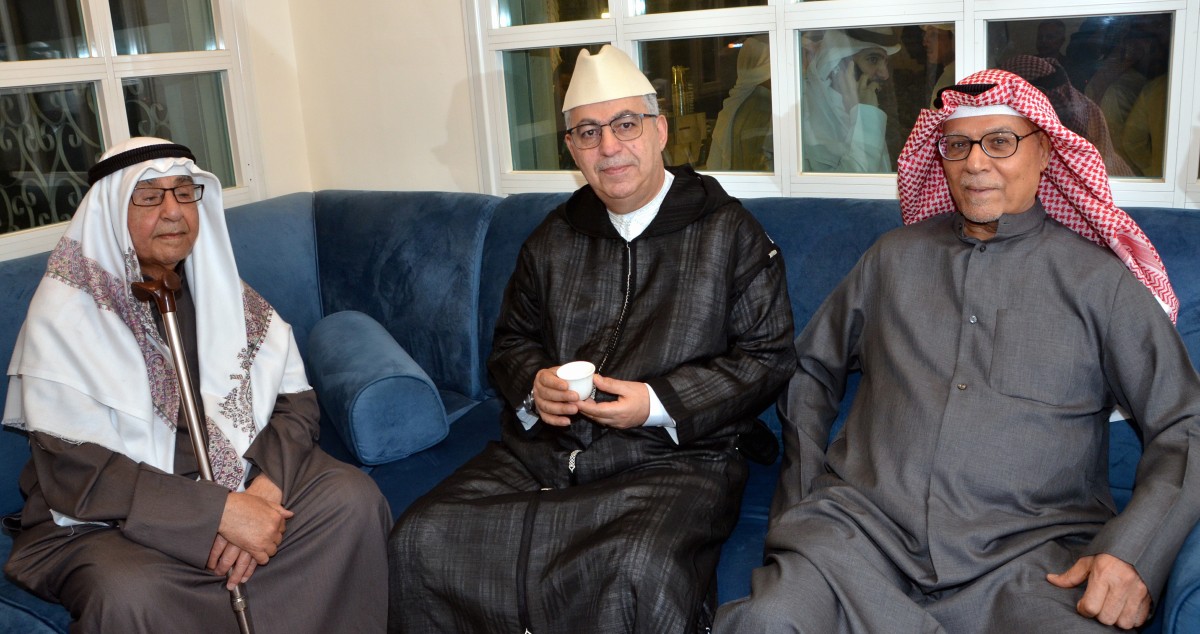 شيوخ ومواطنون توافدوا على ديوان الياسين مهنئين