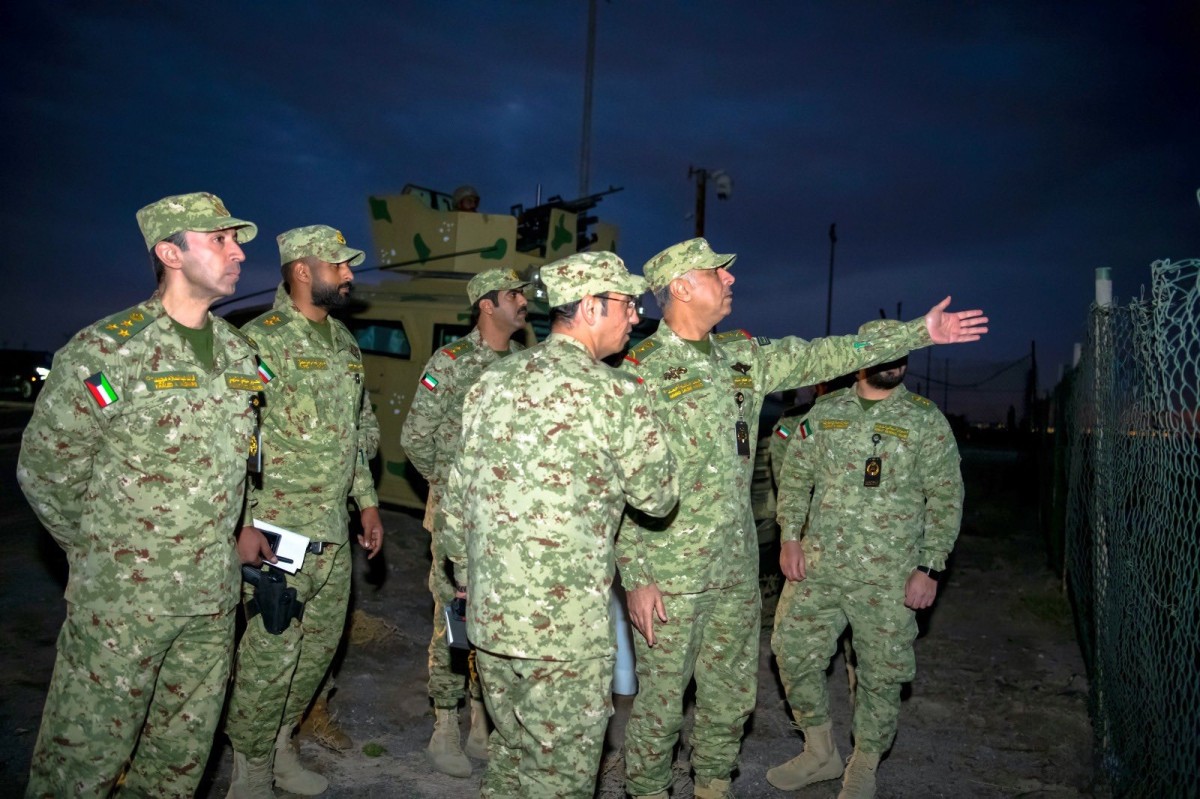 وكيل الحرس الوطني يتفقد محطة الدوحة الغربية ويؤكد الجاهزية العالية