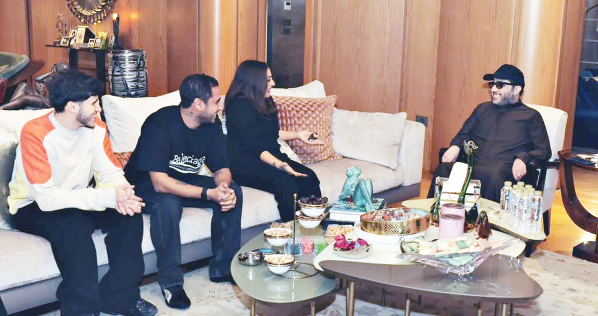 تركي آل الشيخ يزور منزلي عمرو دياب وأنغام