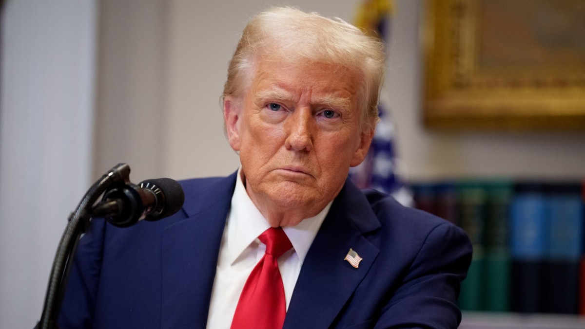 ترامب: البحرية الأميركية سترافق ناقلات النفط والغاز عبر مضيق هرمز إذا اقتضت الحاجة