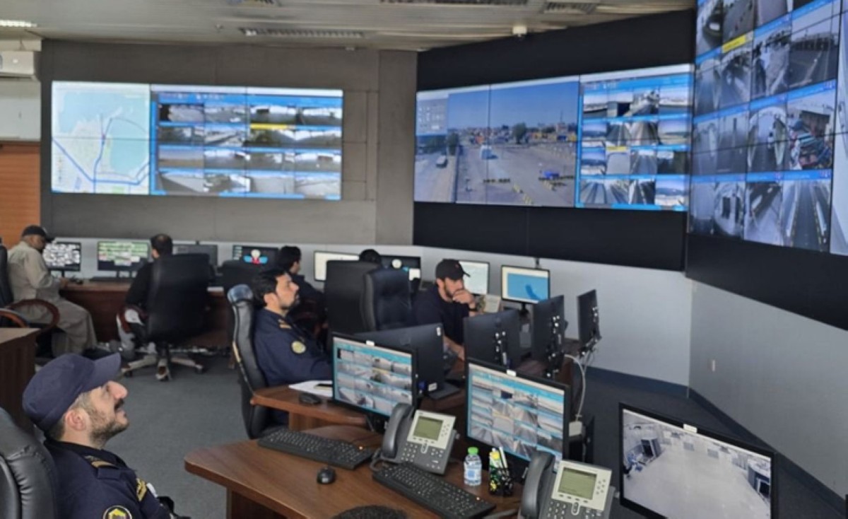 رئيس 'الجمارك' يتابع المستجدات في مختلف المنافذ الجمركية عبر غرفة التحكم والسيطرة