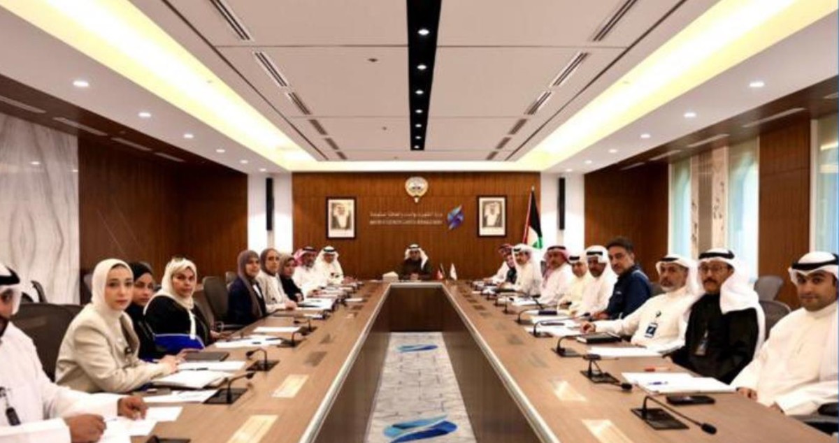 المخيزيم يترأس اجتماعا تنسيقيا مع قياديي 'الكهرباء' وأعضاء 'خطة الطوارئ'