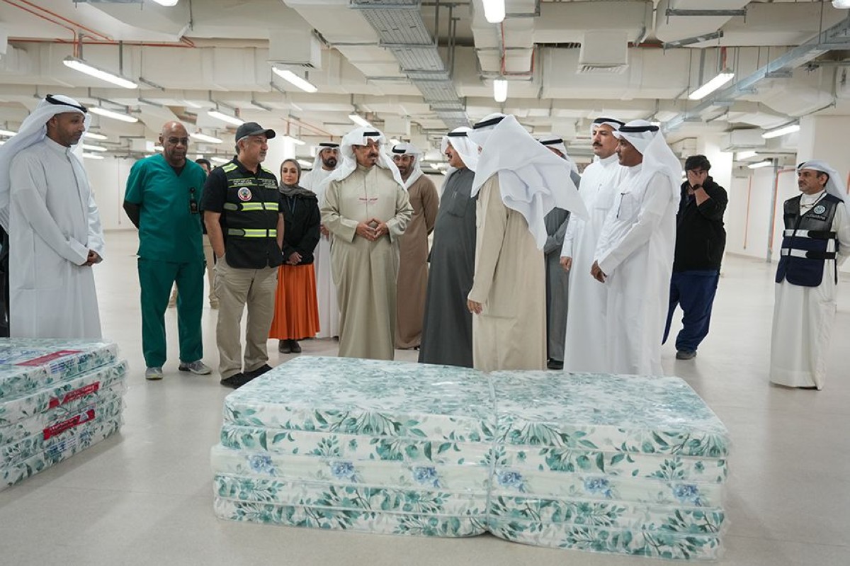 رئيس مجلس الوزراء يتفقد أحد ملاجئ الطوارئ