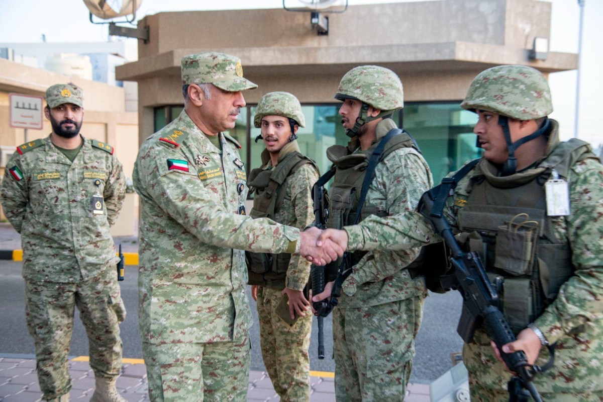 وكيل الحرس الوطني يتفقد أحد مواقع المسؤولية: المحافظة على أعلى درجات الجاهزية والانضباط