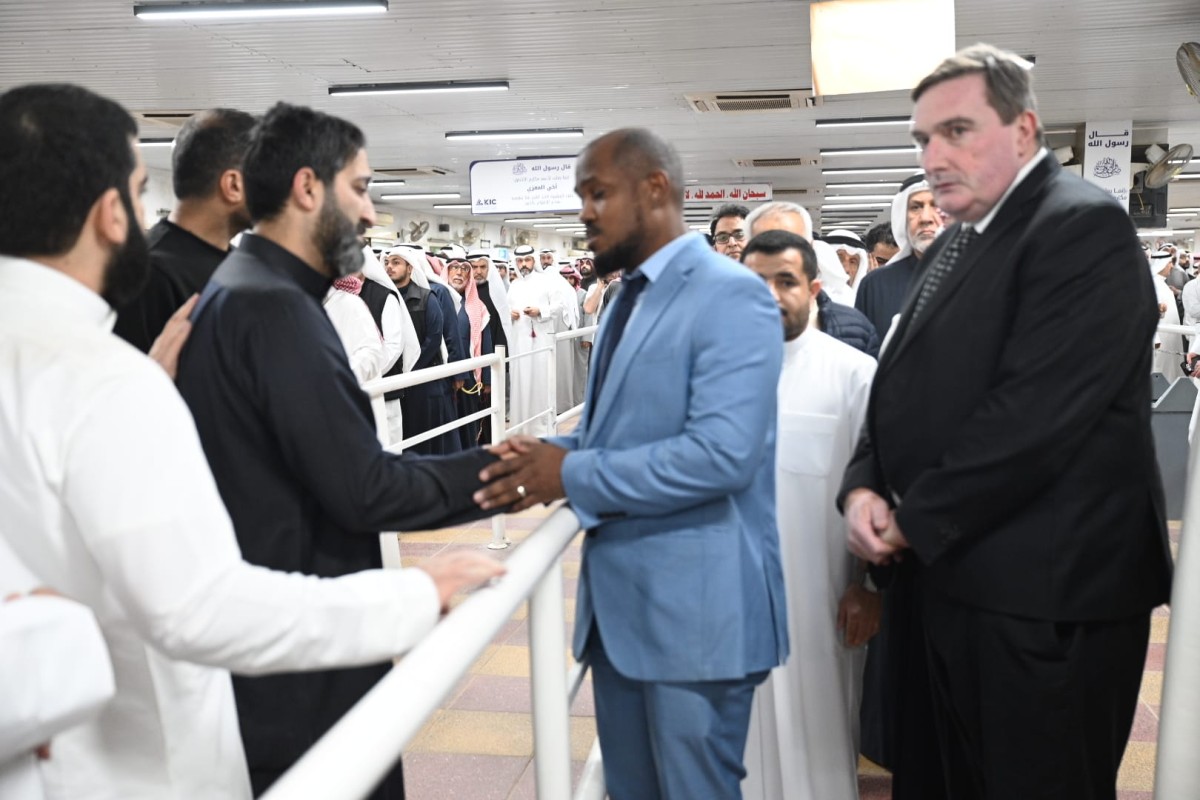 تشييع الطفلة 'إلنا' ضحية العدوان الإيراني