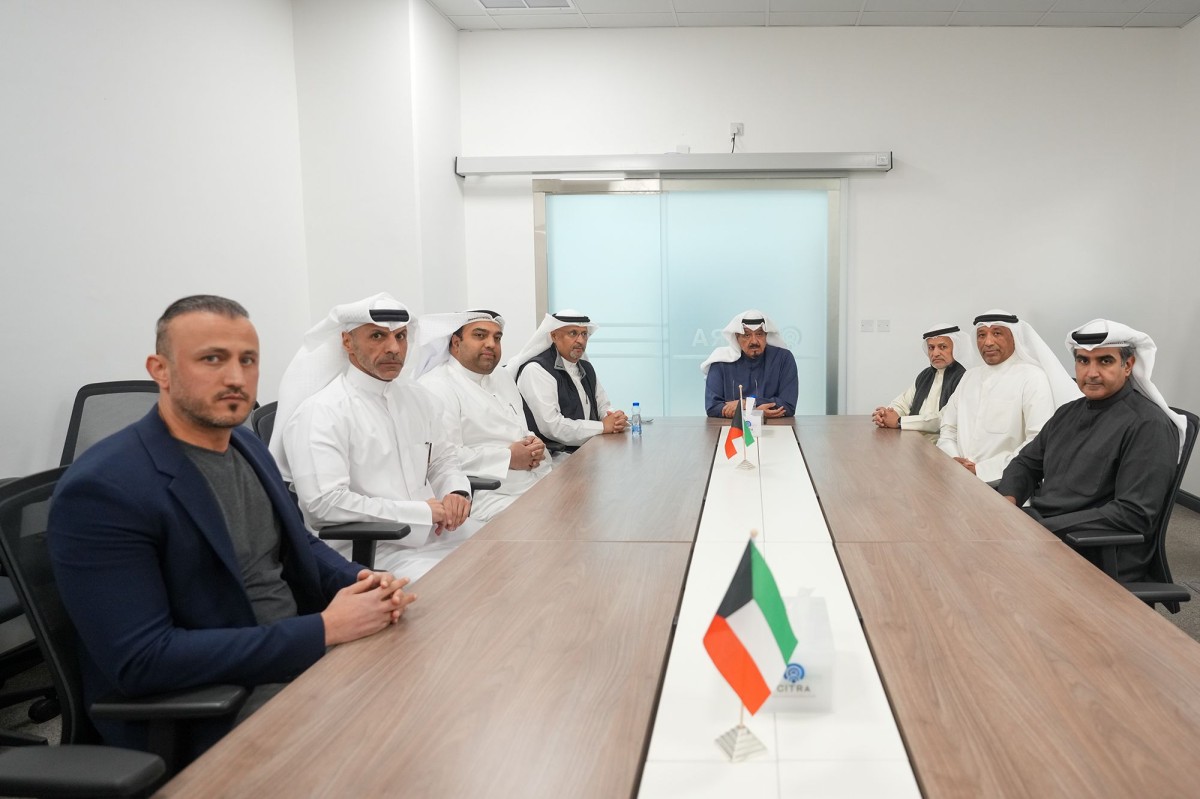 رئيس الوزراء يتفقد برج التحرير