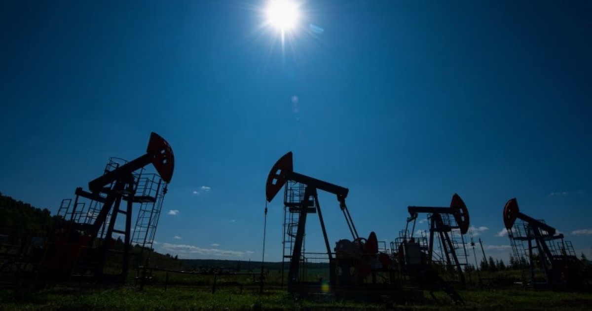 النفط يرتفع جراء اتساع الحرب الأميركية-الإيرانية