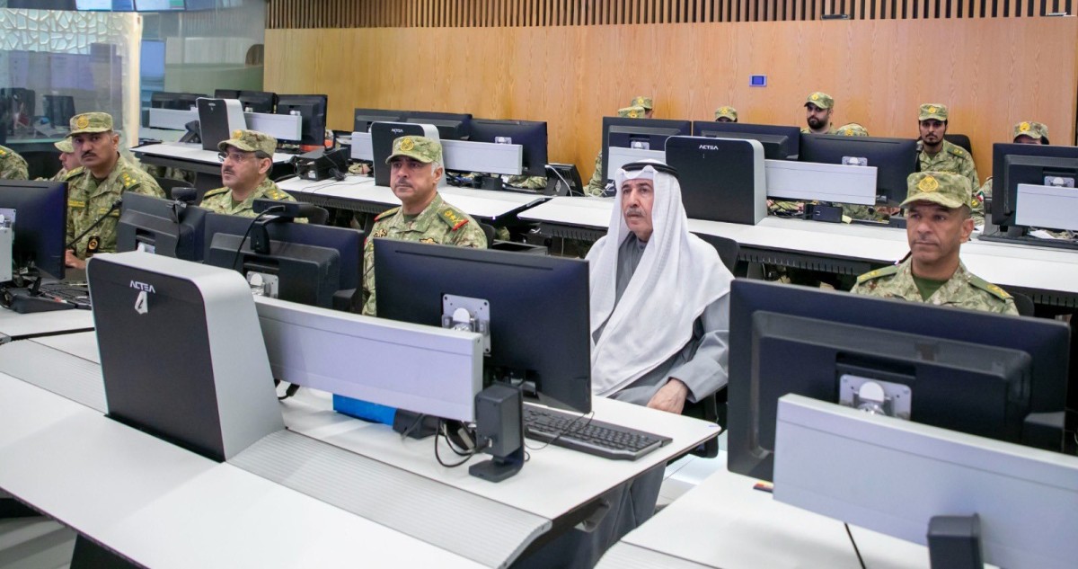رئيس الحرس الوطني يترأس اجتماعاً في مركز العمليات