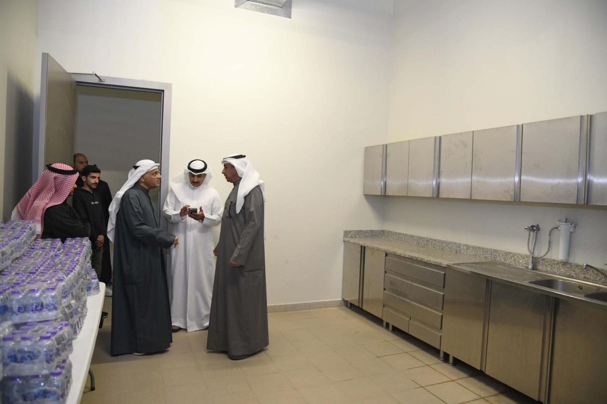 وزير التعليم العالي يتفقد جاهزية ملاجئ 'التطبيقي'