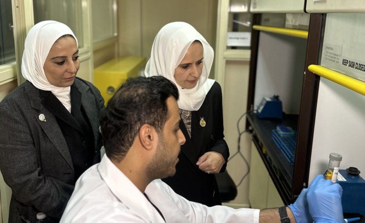 وزيرة 'التنمية' تفقدت مختبر فحص الأغذية ومنفذ واردات البر في الصليبية