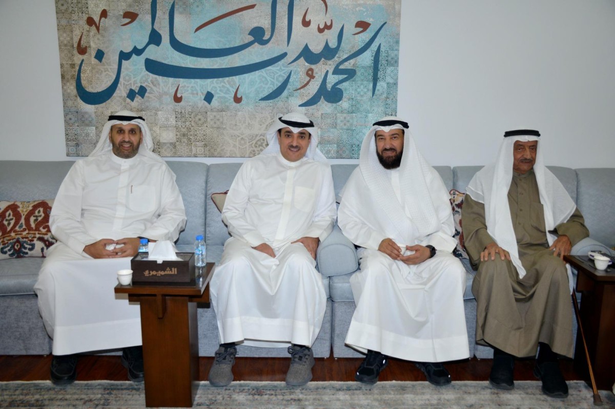 ديوان الشميمري استقبل المهنئين ... مبارك عليكم الشهر