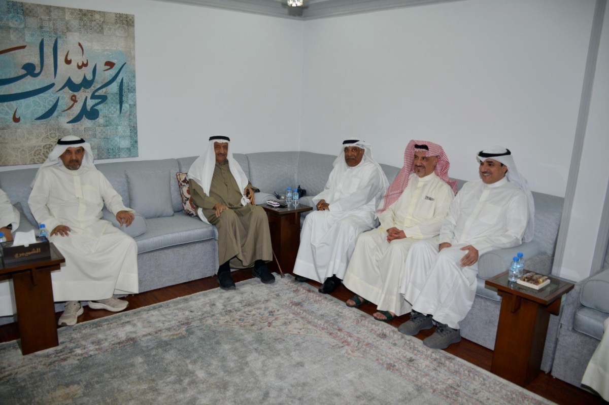 ديوان الشميمري استقبل المهنئين ... مبارك عليكم الشهر