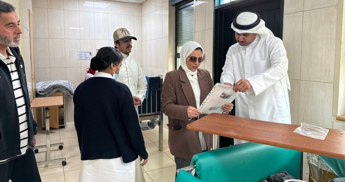 وزير 'الشؤون' تتفقد مبنى دور الرعاية الاجتماعية في جنوب الصباحية