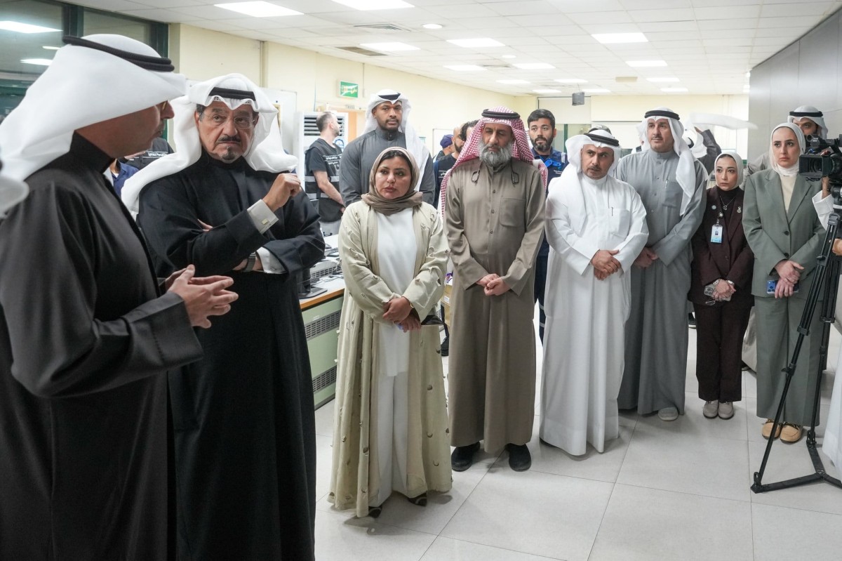 رئيس الوزراء يتفقد مركز التحكم الوطني للمياه