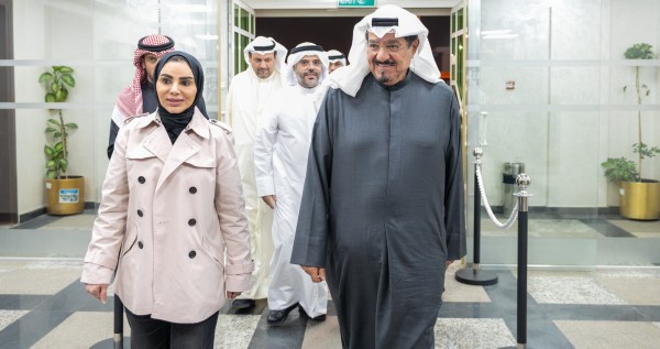 زيارة رئيس مجلس الوزراء لغرفة التحكم المركزية وإشادته بالكوادر الوطنية