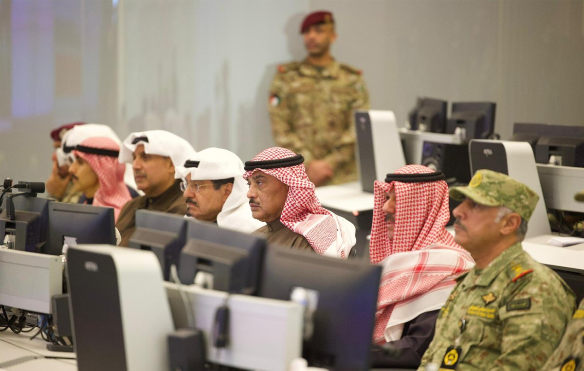 &rlm;سمو ولي العهد زار الرئاسة العامة للحرس الوطني: نقل تحيات سمو الأمير واطلع على إيجاز مفصل حول آخر المستجدات