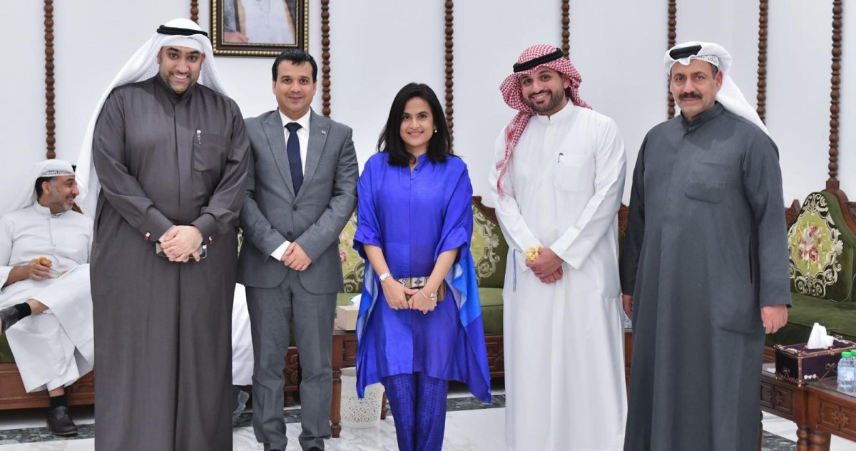 ديوان عبد الحميد القطان استقبل المهنئين