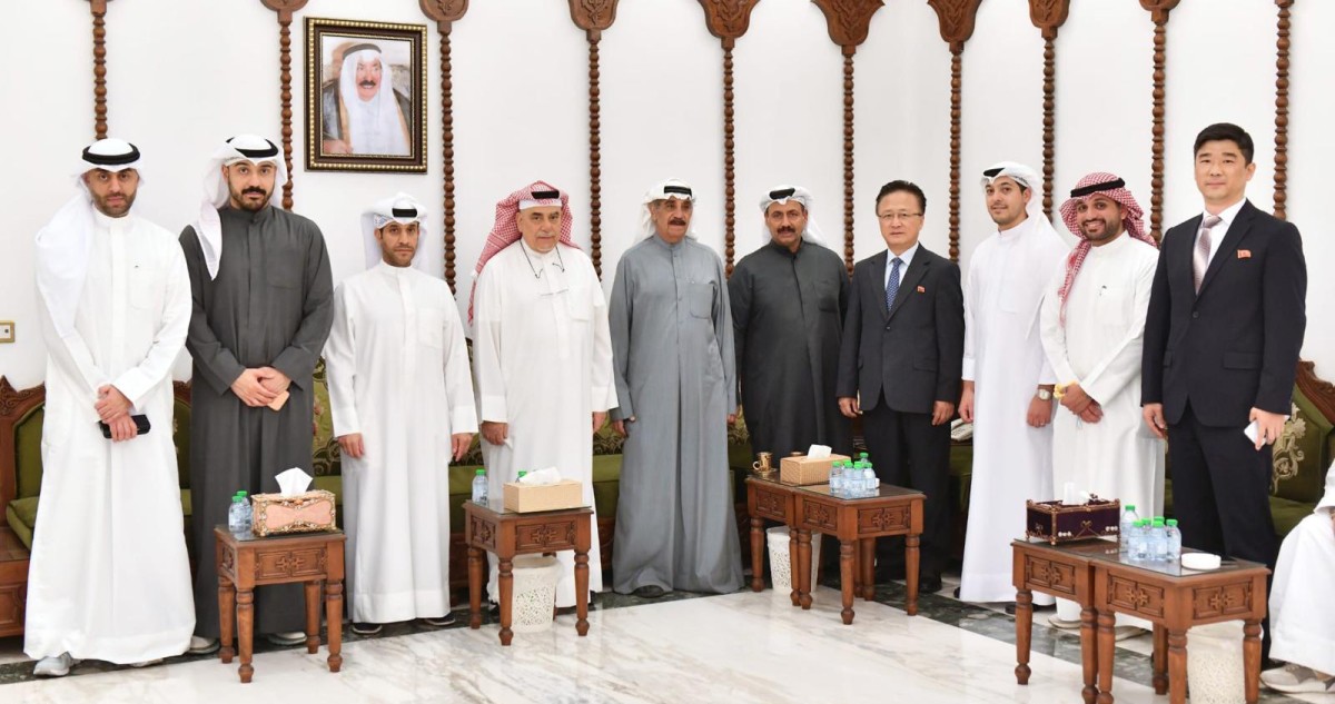 ديوان عبد الحميد القطان استقبل المهنئين