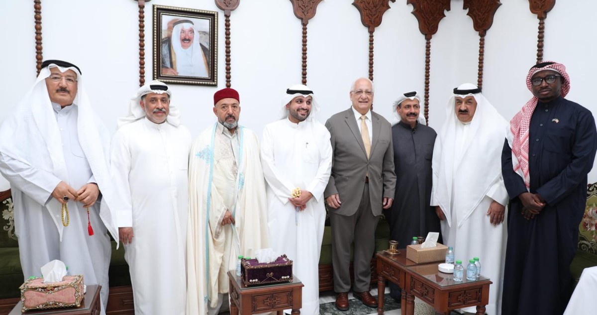 ديوان عبد الحميد القطان استقبل المهنئين