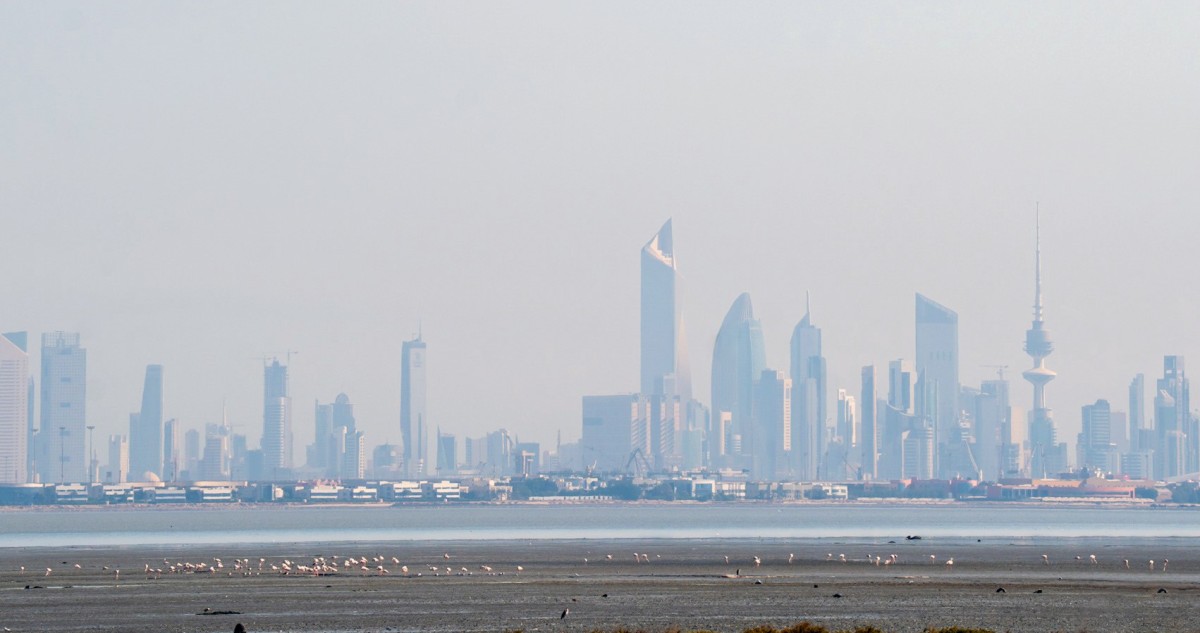 استمرار توقف الإمدادات قد يرفع سعر البرميل إلى 150 دولاراً