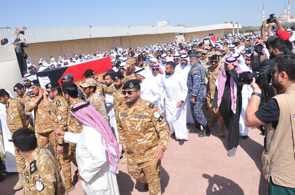 الكويت تشيّع شهيدي الواجب المقدم ركن عبدالله الشراح والرائد فهد المجمد