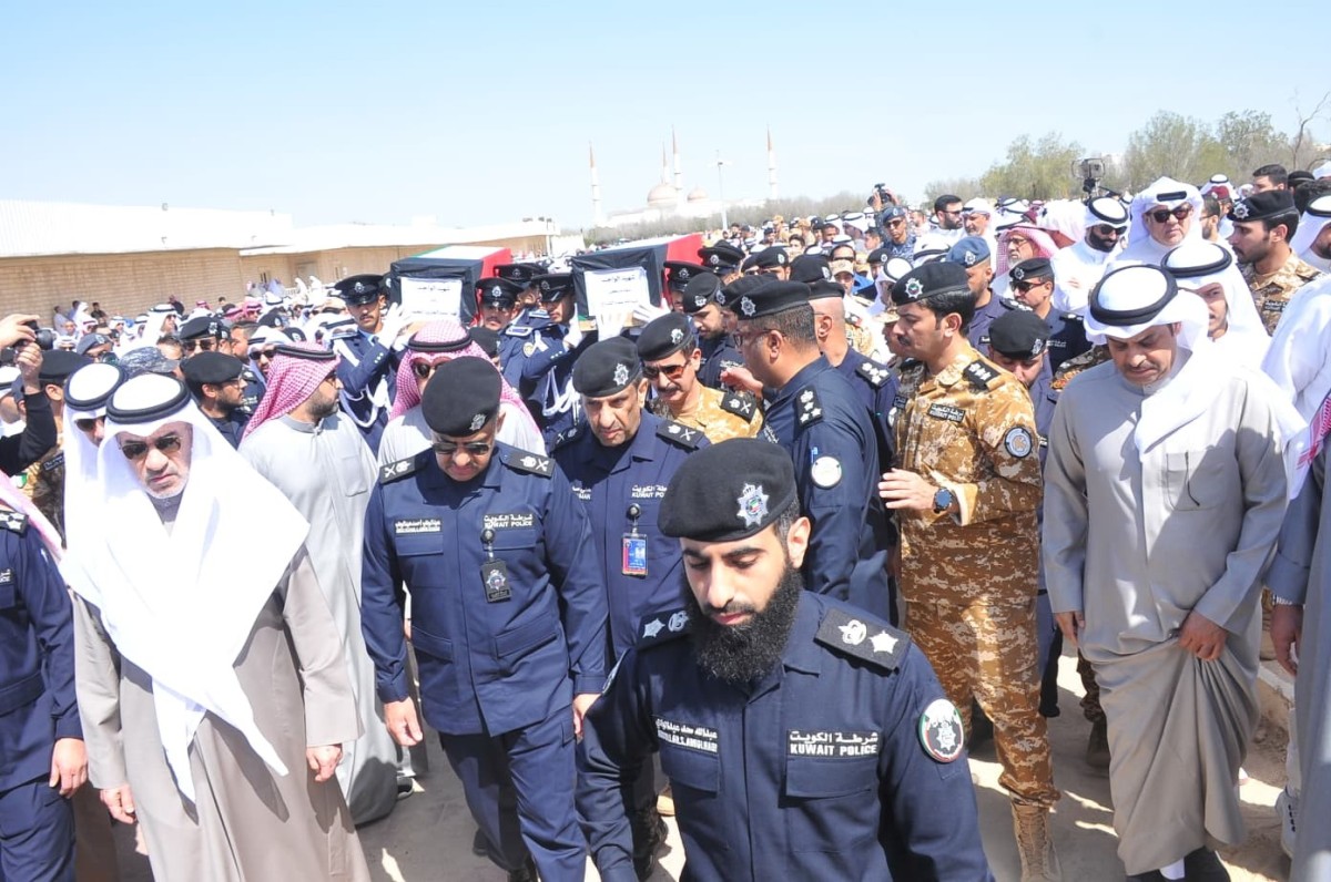 الكويت تشيّع شهيدي الواجب المقدم ركن عبدالله الشراح والرائد فهد المجمد