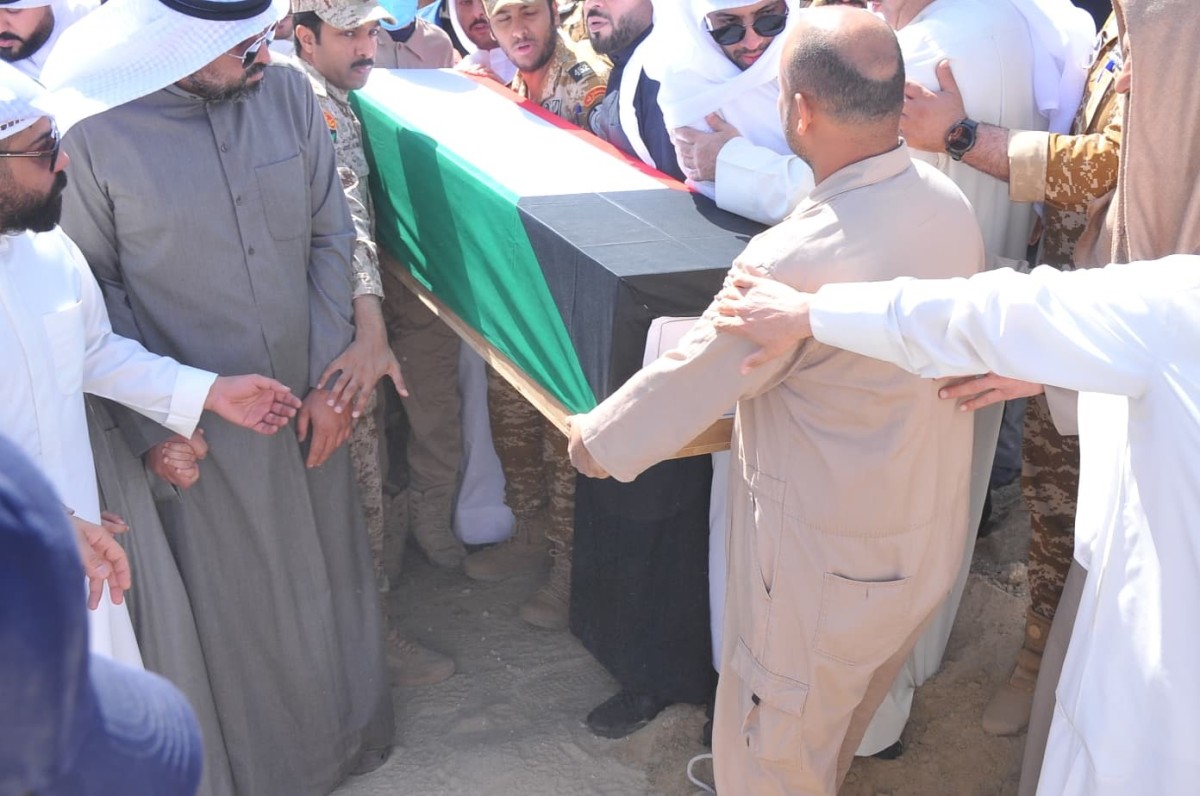 الكويت تشيّع شهيدي الواجب المقدم ركن عبدالله الشراح والرائد فهد المجمد