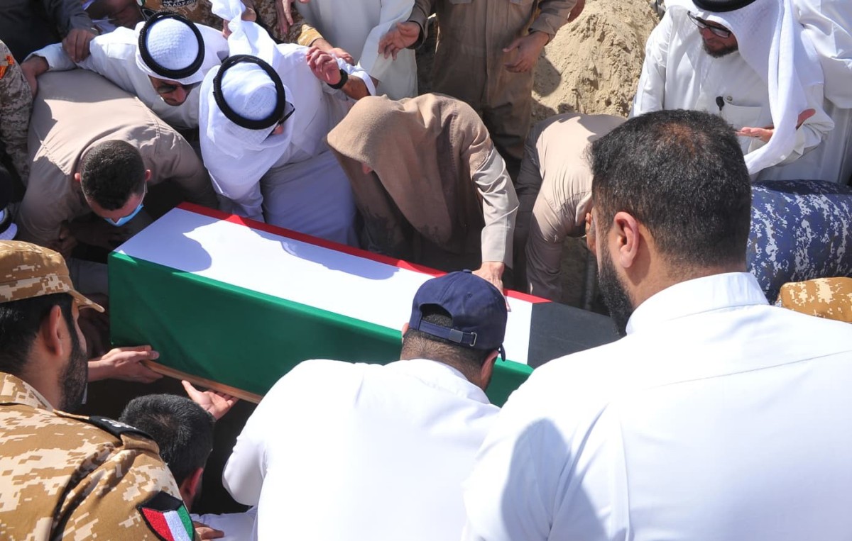 الكويت تشيّع شهيدي الواجب المقدم ركن عبدالله الشراح والرائد فهد المجمد