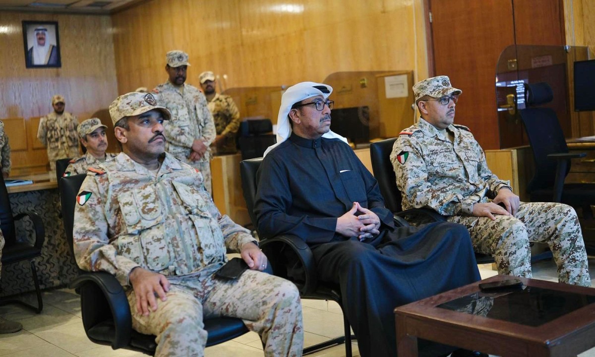 وزير الدفاع يتفقد هيئة الإمداد والتموين: تعزيز الاستعداد لمواجهة مختلف التحديات