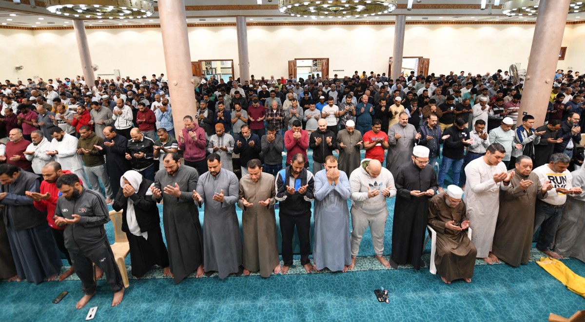 المساجد أحيت الليلة الثانية من العشر الأواخر: اللهم احفظ الكويت