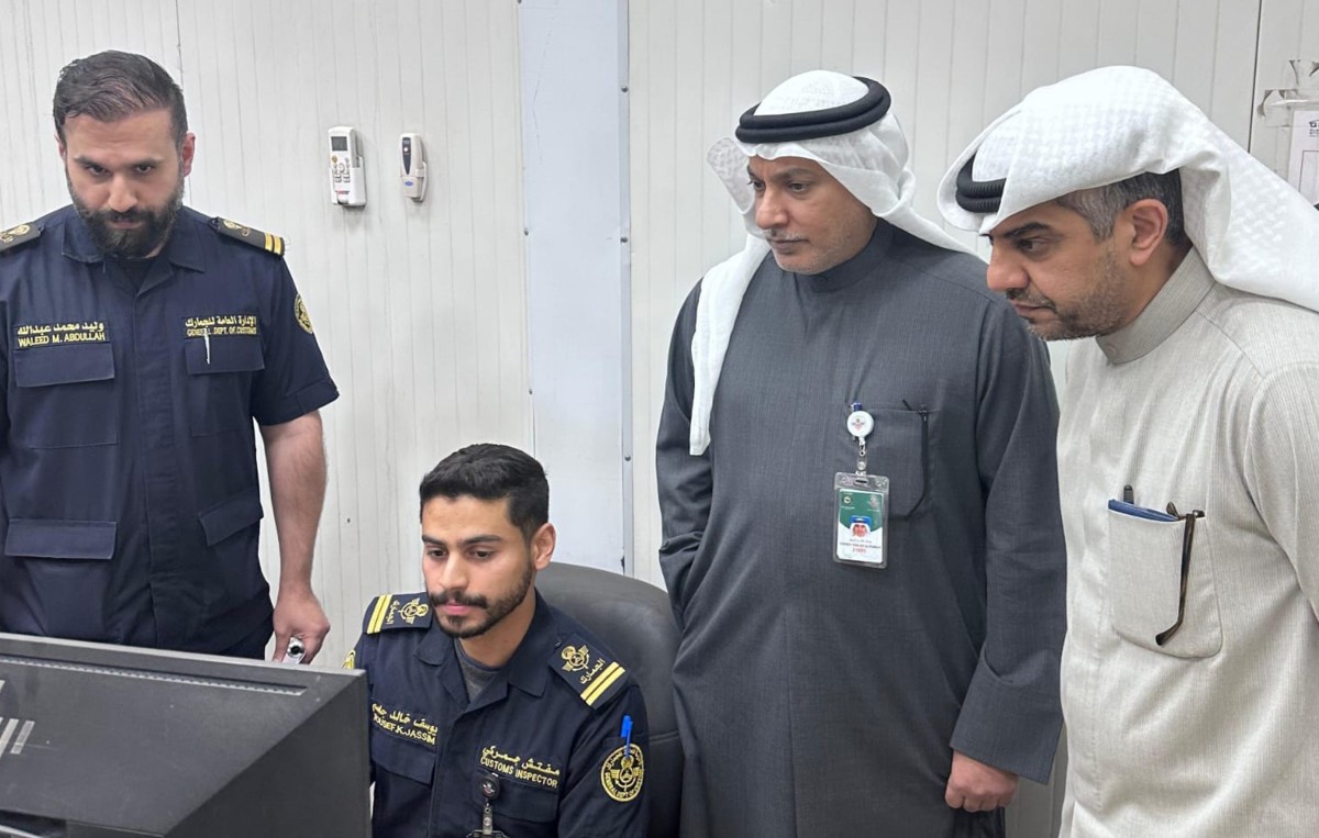رئيس 'الجمارك' تفقد جاهزية إدارة الموانئ الشمالية وجزيرة فيلكا: تسهيل الإجراءات الجمركية مع الحفاظ على الدور الرقابي والأمني