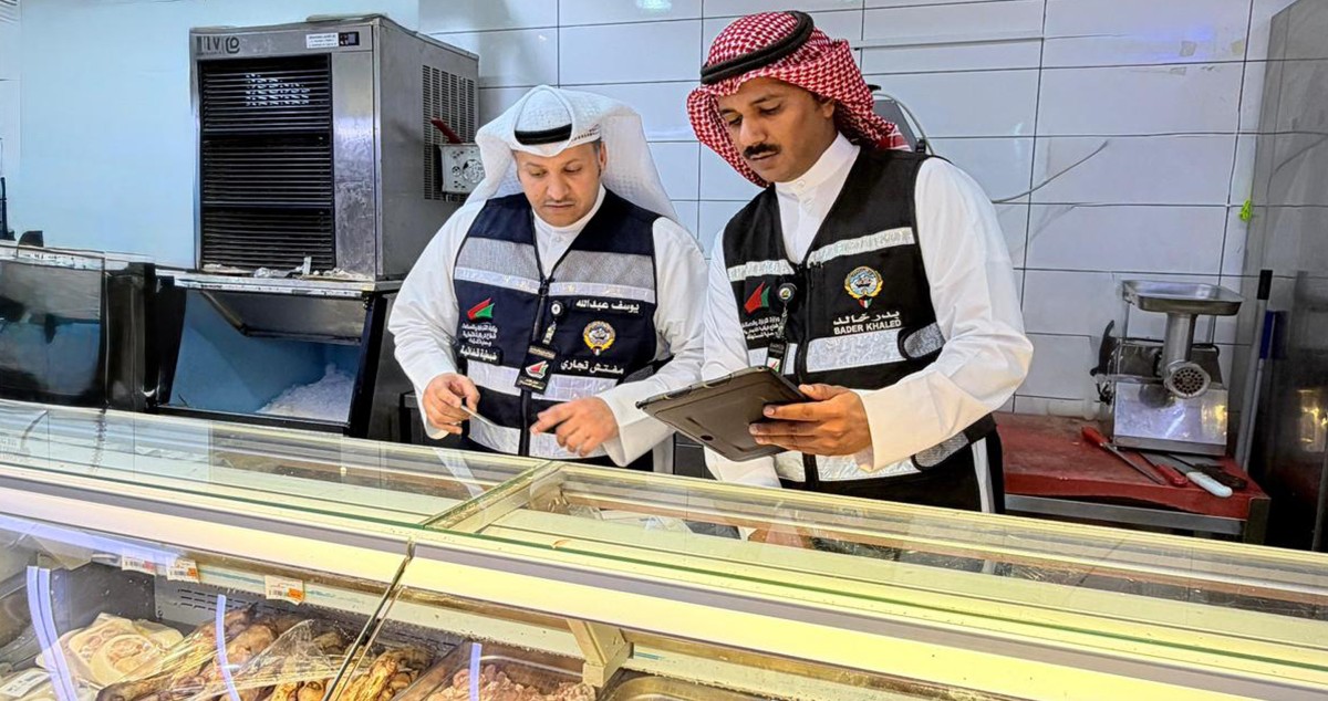 'التجارة': تحرير 36 محضر ضبط مخالفات متنوعة في محافظتي الفروانية والأحمدي