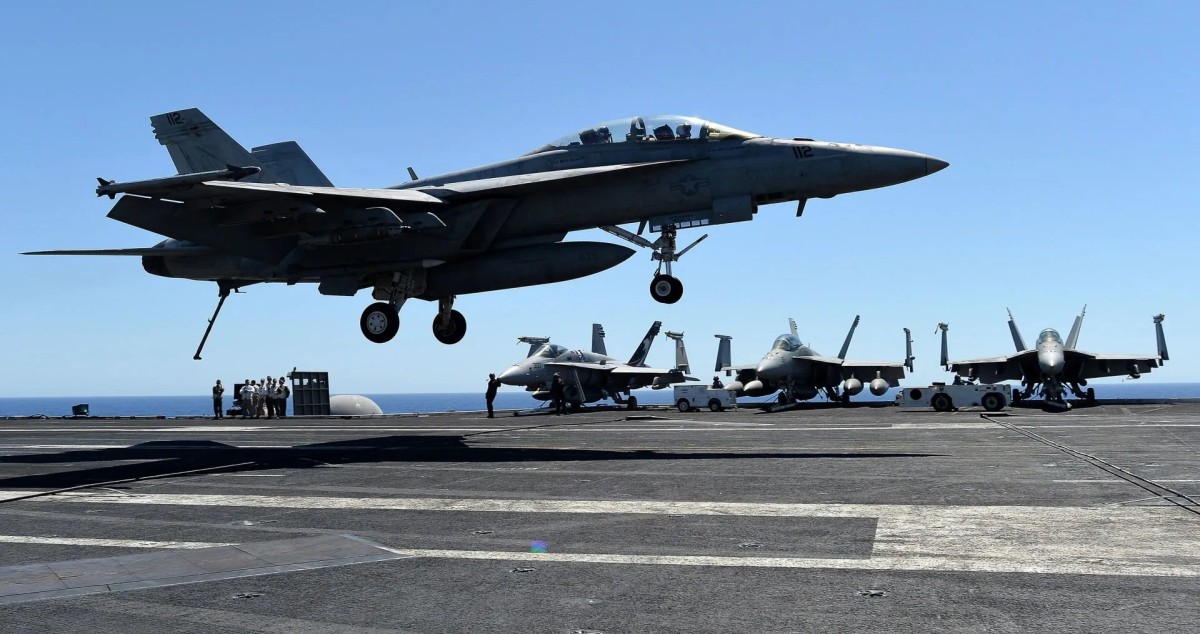 القيادة المركزية الأميركية: قصف أكثر من 90 هدفاً عسكرياً في جزيرة خرج الإيرانية