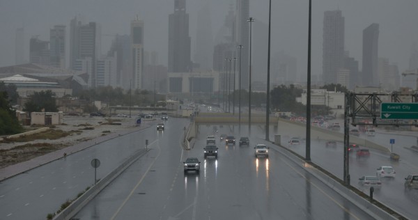 'الأرصاد': فرص لأمطار متفرقة حتى ساعات متأخرة من بعد غد