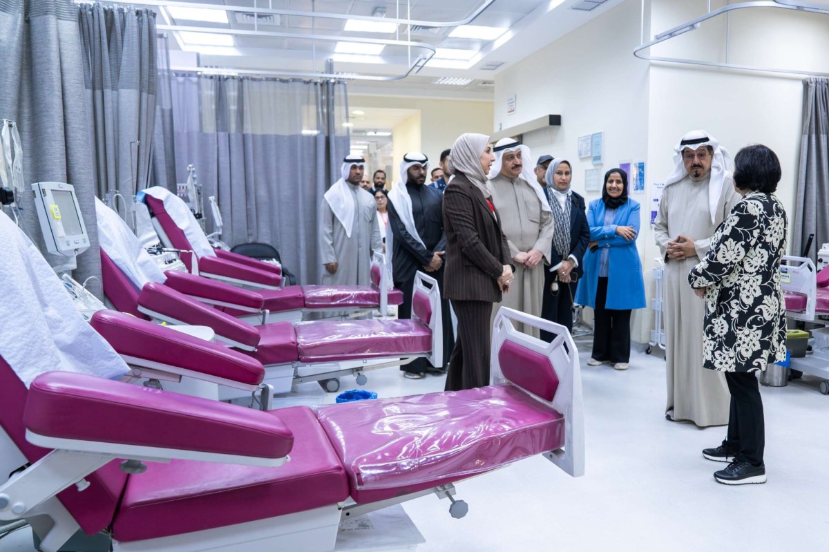 رئيس الوزراء يتفقد بنك الدم المركزي: مواصلة العمل بروح المسؤولية والتعاون لضمان توافر مخزون ستراتيجي