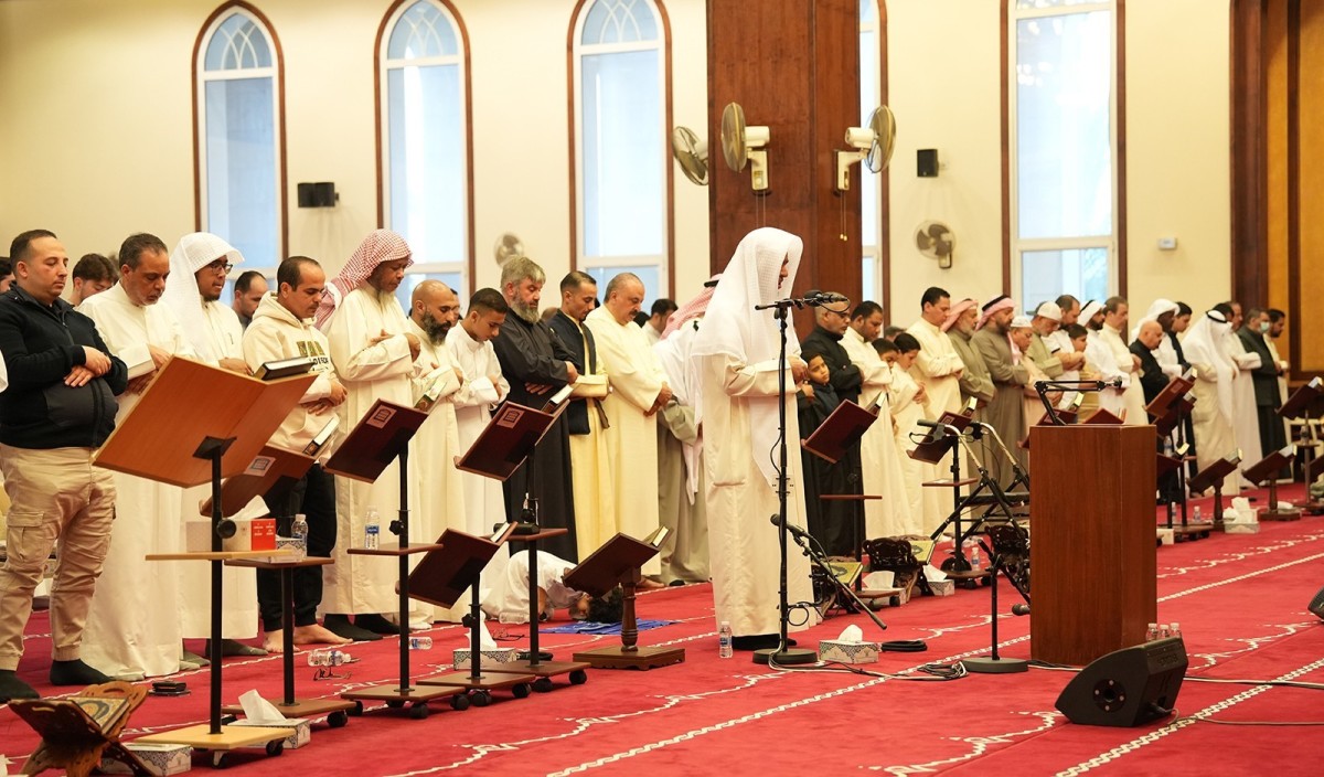 المصلون أدوا صلاة العيد بمساجد البلاد وسط أجواء مفعمة بالإيمان