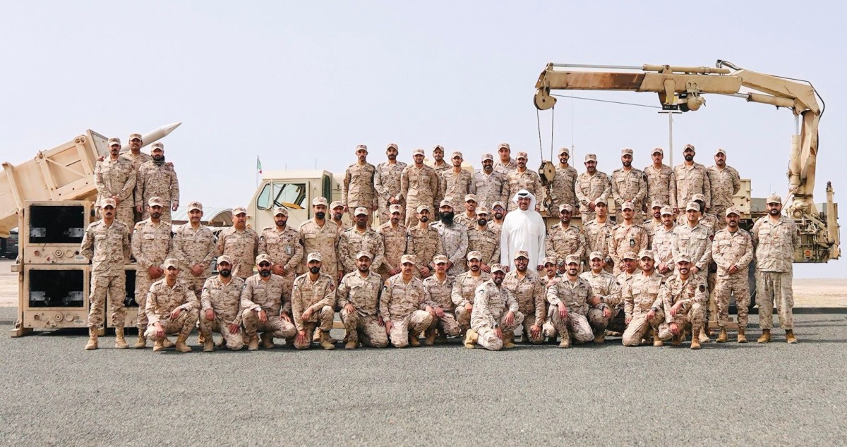 وزير الدفاع يتفقد عدداً من المواقع العسكرية بمناسبة عيد الفطر السعيد