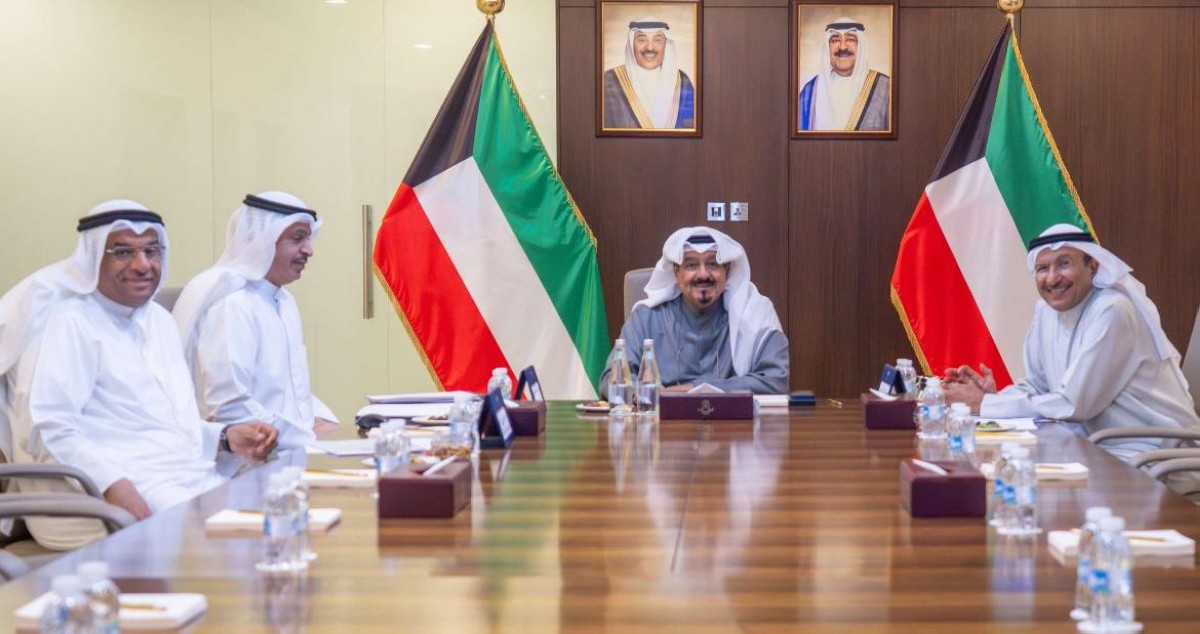 رئيس الوزراء يترأس اجتماعاً لبحث خطط تعزيز المخزون الستراتيجي