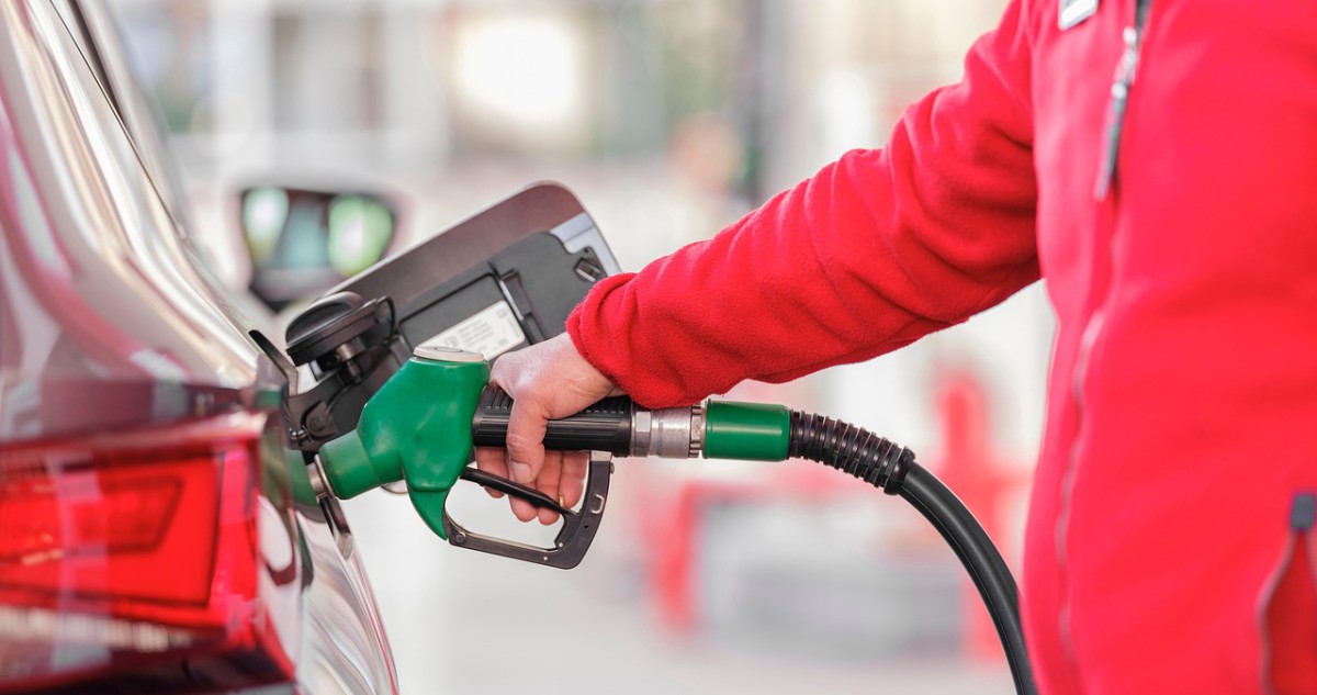 العوضي: %53 من إيرادات البلاد النفطية... 'مصافي' 2 العوضي: %53 من إيرادات البلاد النفطية... 'مصافي'