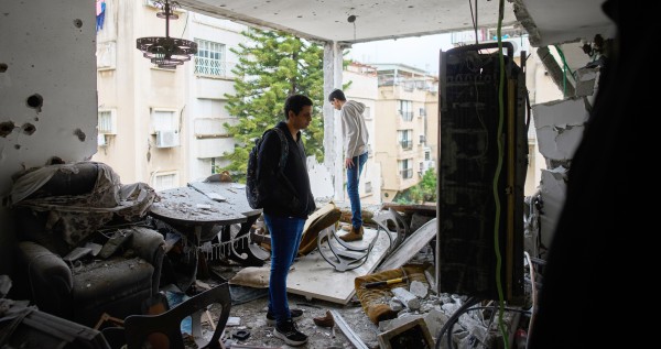فانس يقود محادثات إنهاء الحرب بتفويض ترامب وطلب من طهران