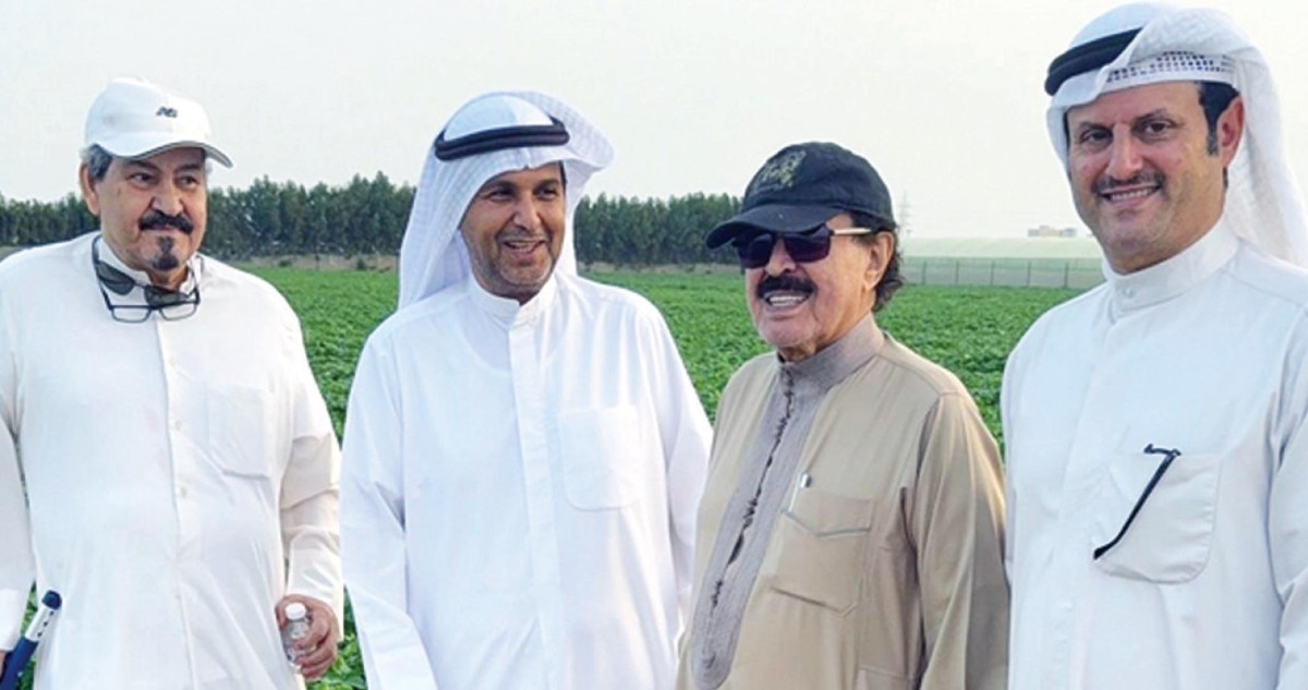 العميد الجارالله في زيارة مَزارع المطيري في الوفرة