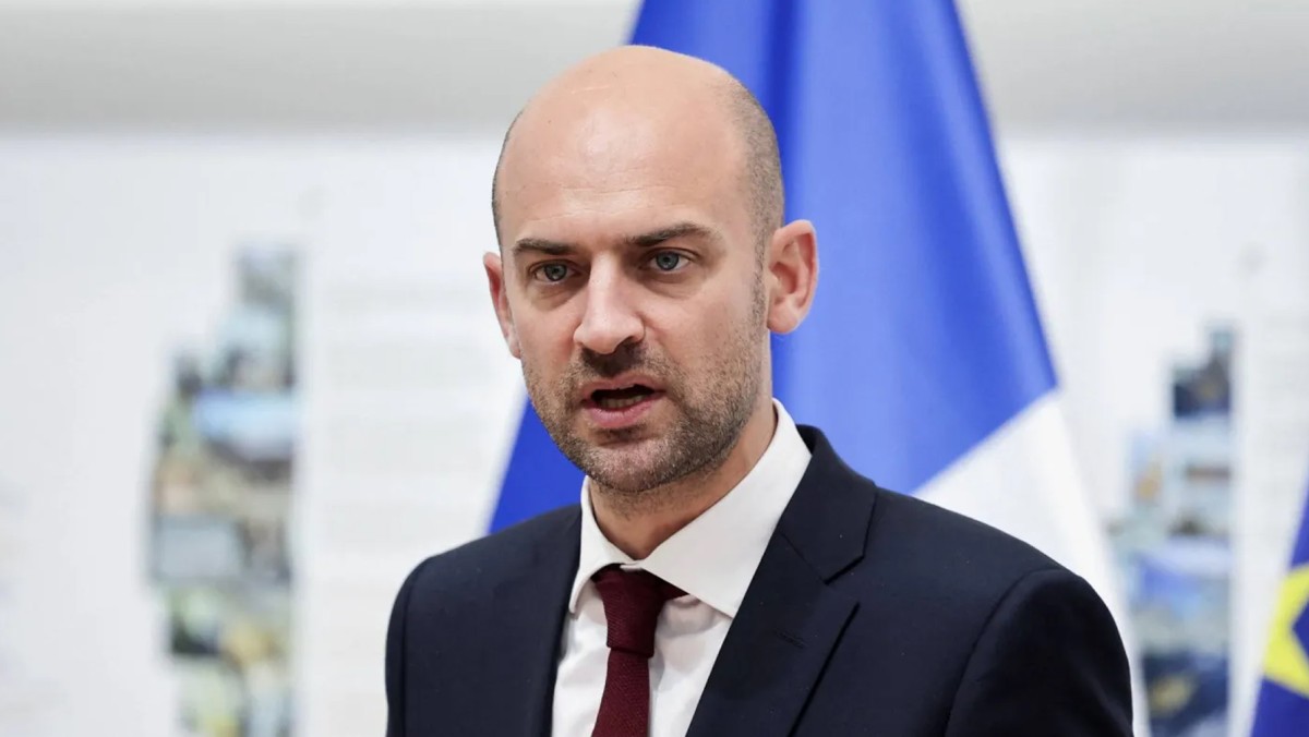 وزير الخارجية الفرنسي: نظام لمرافقة ناقلات النفط في مضيق هرمز بمجرد انتهاء ذروة الأعمال القتالية