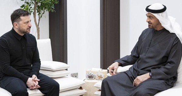 ‏محمد بن زايد: ⁧‫الإمارات‬⁩ تتعامل مع الأزمة الحالية بحكمة وصبر