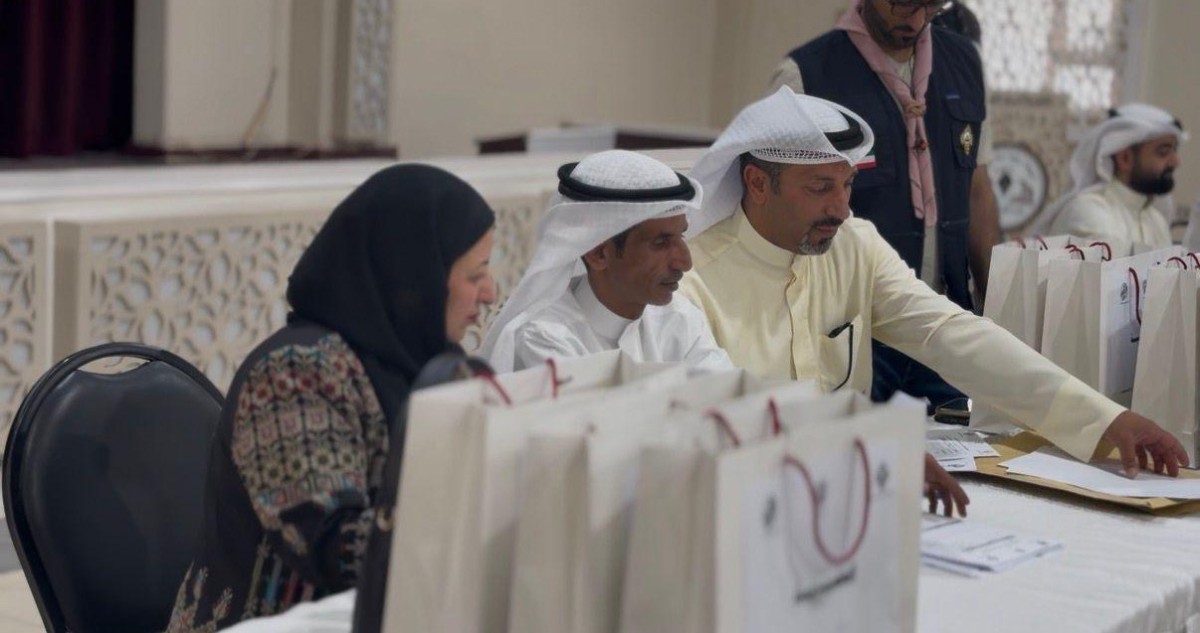 'التربية' تستكمل توصيل الكتب إلى منازل الطلبة نهاية الأسبوع