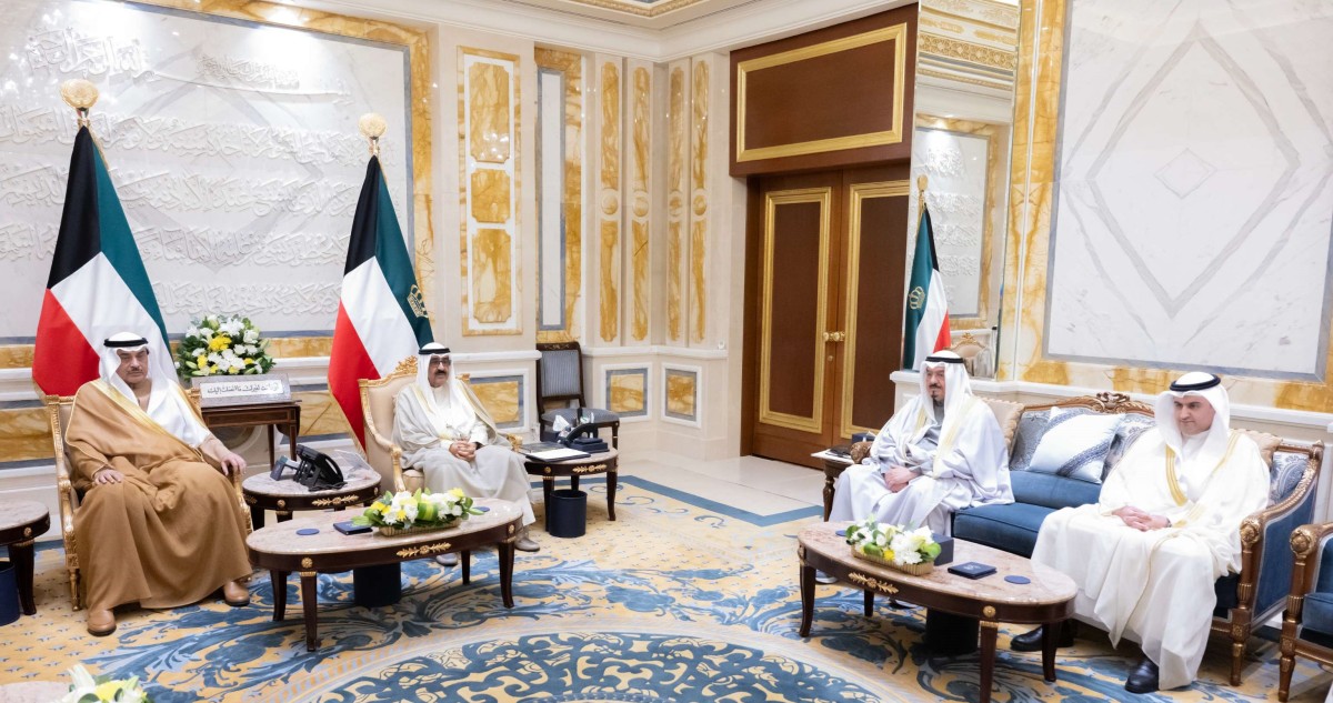 سمو الأمير يستقبل وزير العدل ورئيس وأعضاء مجلس إدارة الهيئة العامة لمكافحة الفساد