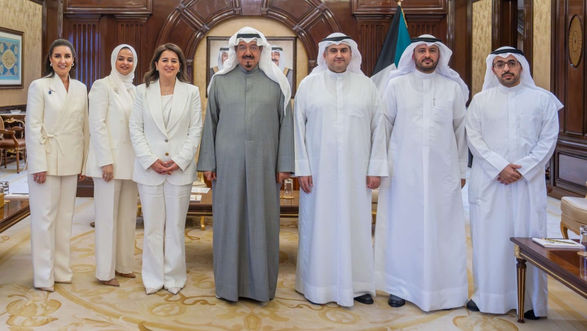 رئيس الوزراء يستقبل وزير العدل ورئيس وأعضاء هيئة 'مكافحة الفساد'