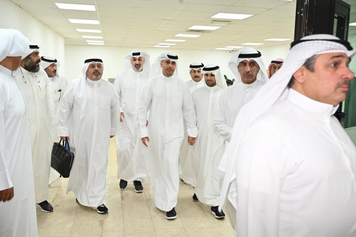 الجلاهمة عقد اجتماعاً مع ممثلي 'الاتحادات والأندية': استمرار إيقاف النشاط الرياضي