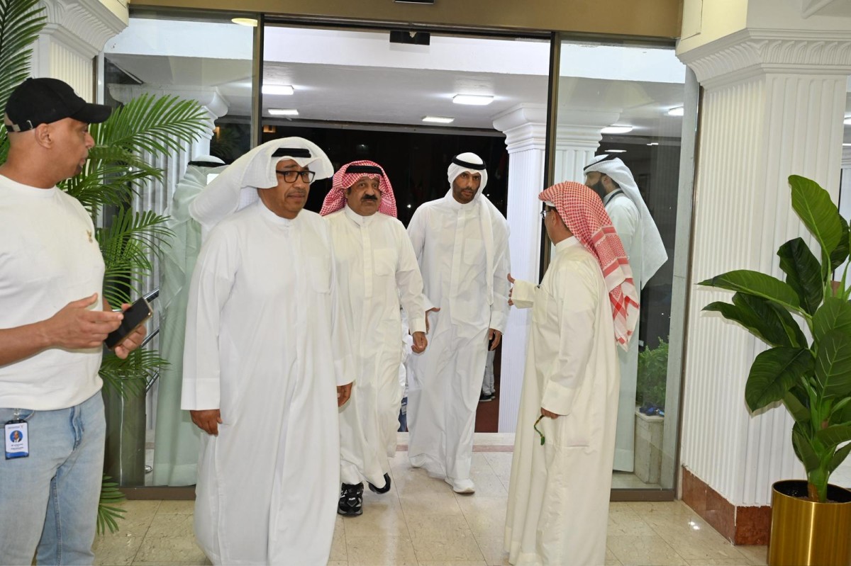 الجلاهمة عقد اجتماعاً مع ممثلي 'الاتحادات والأندية': استمرار إيقاف النشاط الرياضي